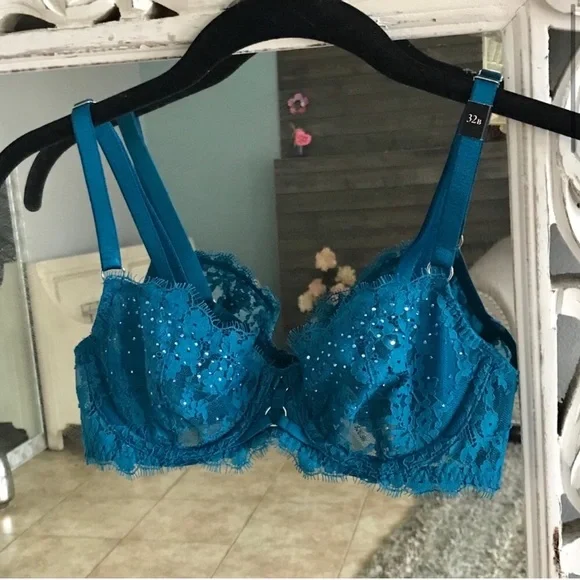 🪞 NEW Victorias Secret very sexy jeweled teal lave underwire push up bra 32C
